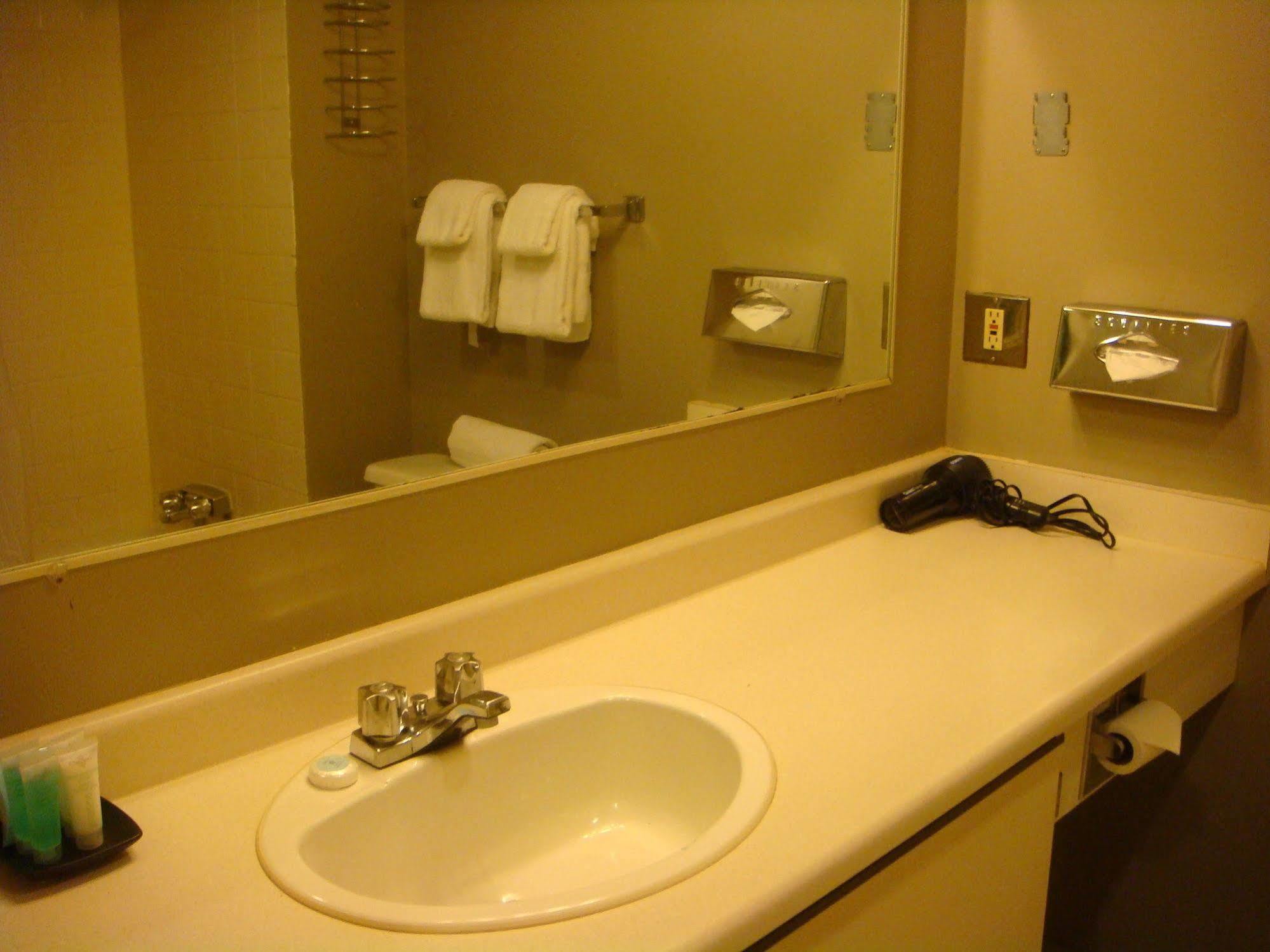 Cassandra Hotel Vancouver Luaran gambar